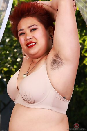 High Quality HD Photo Of Asian Plumper Mandy Reveals Hairy Pits