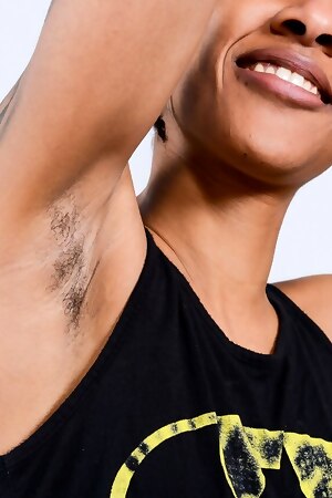 High Quality HD Photo Of Indie Exposes Her Hairy Pits